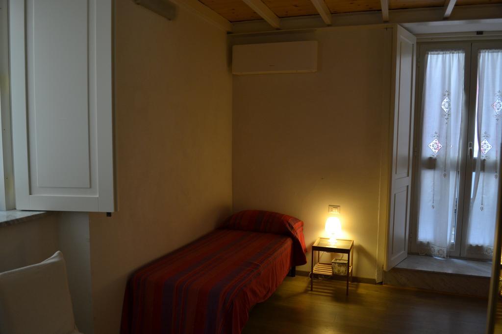 Couette-café Monaciello 3*